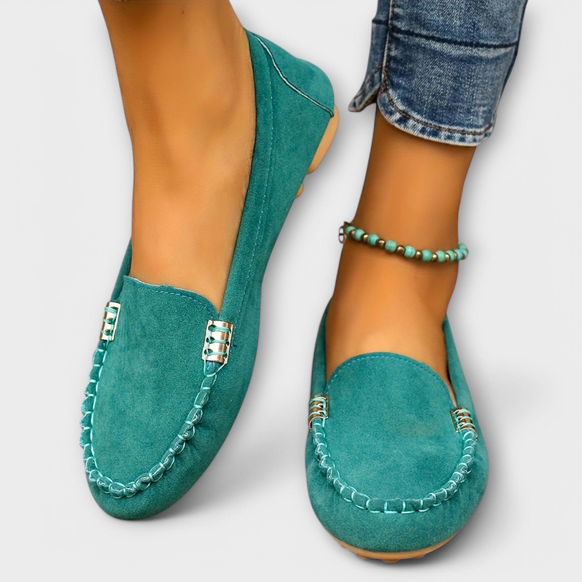 Turquoise / CA 12 (US 12)