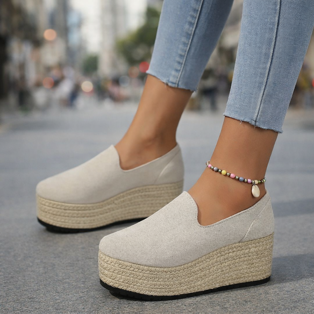 White / AU 10 (US 12)