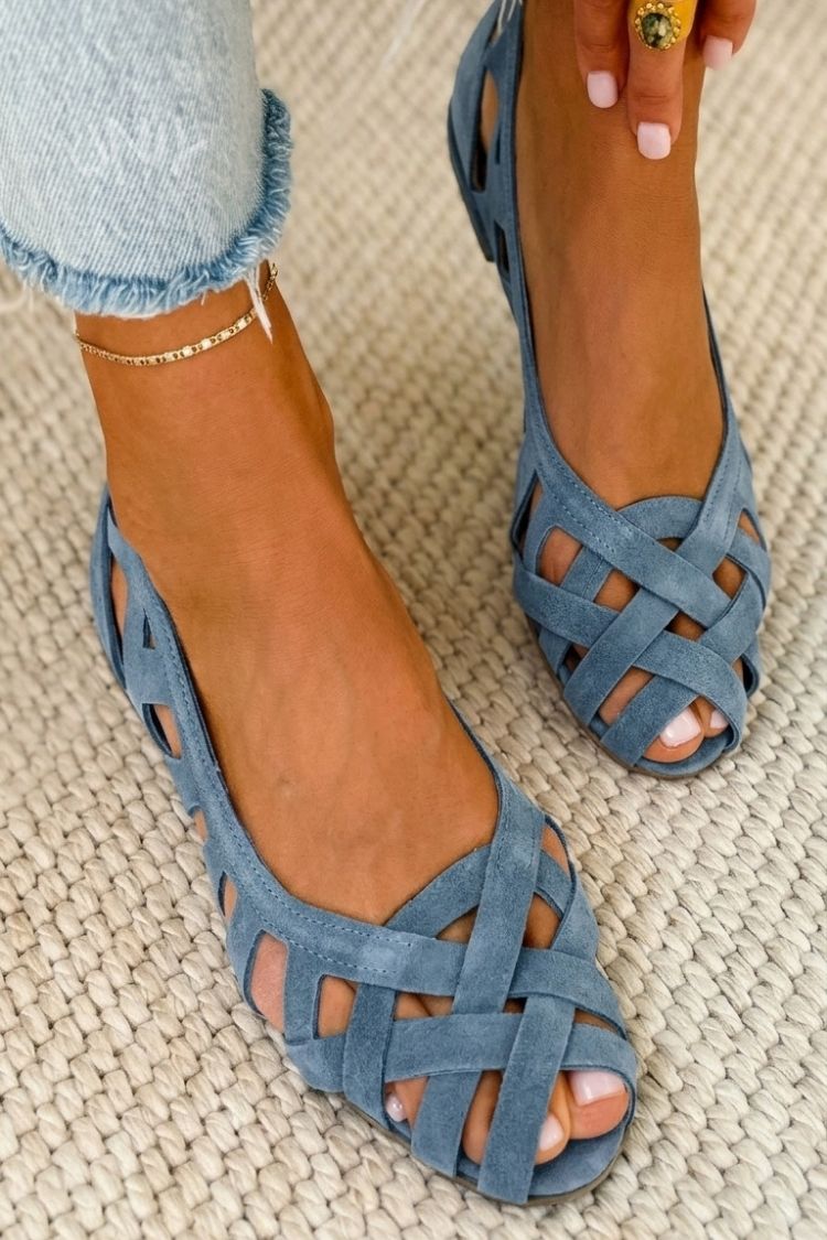 Light Blue / CA 10.5 (US 10.5)