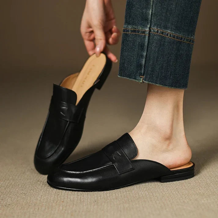 Black / US 9.5 - EU 40.5