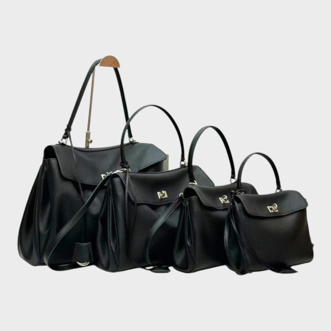 Small 23x10x8 cm / Pebbled Black-Silver Hardware