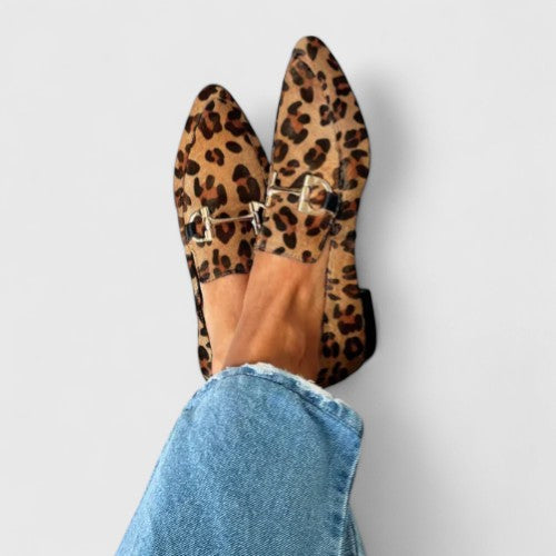 Leopard / US 8.5 (EU 40)
