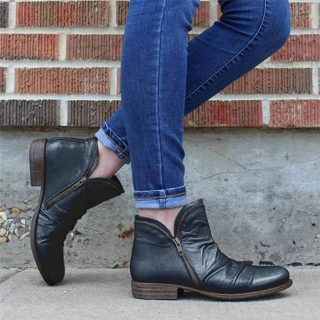 Black / 11