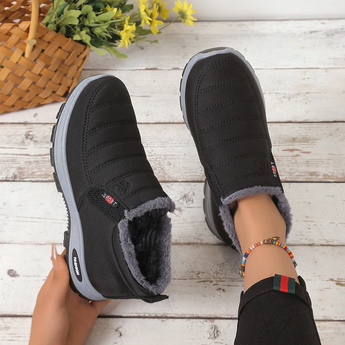 Black / 17