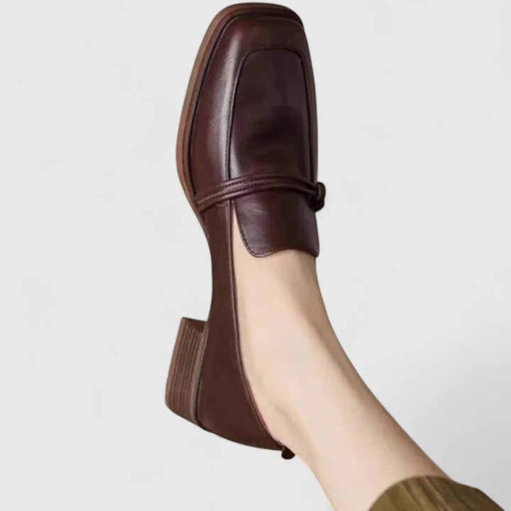 Brown / US 9 - EU 40