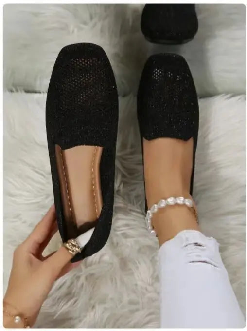 Black / 12