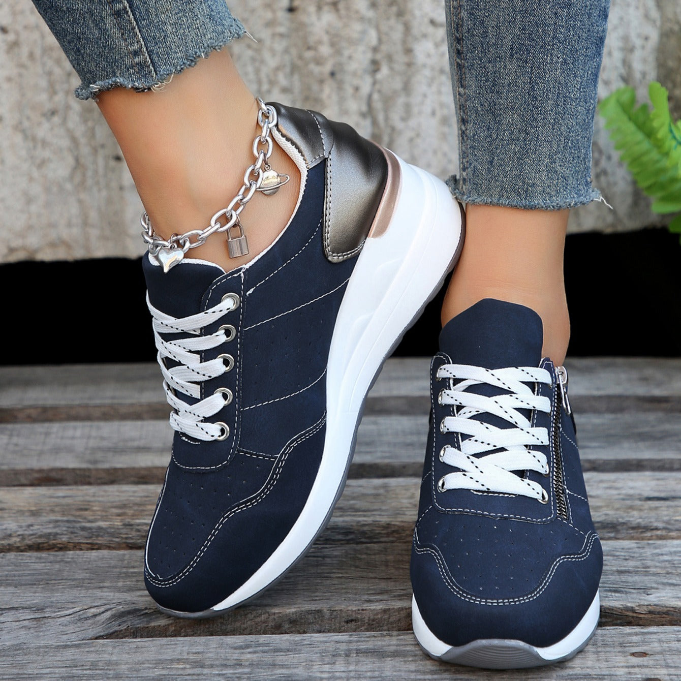 Blue / AU 9 (US 11)