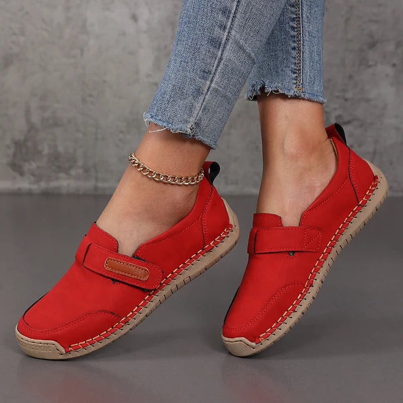 Red / 12