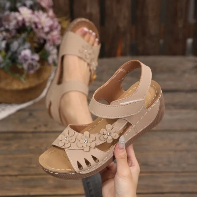 Beige / 43 (EU 41.5)