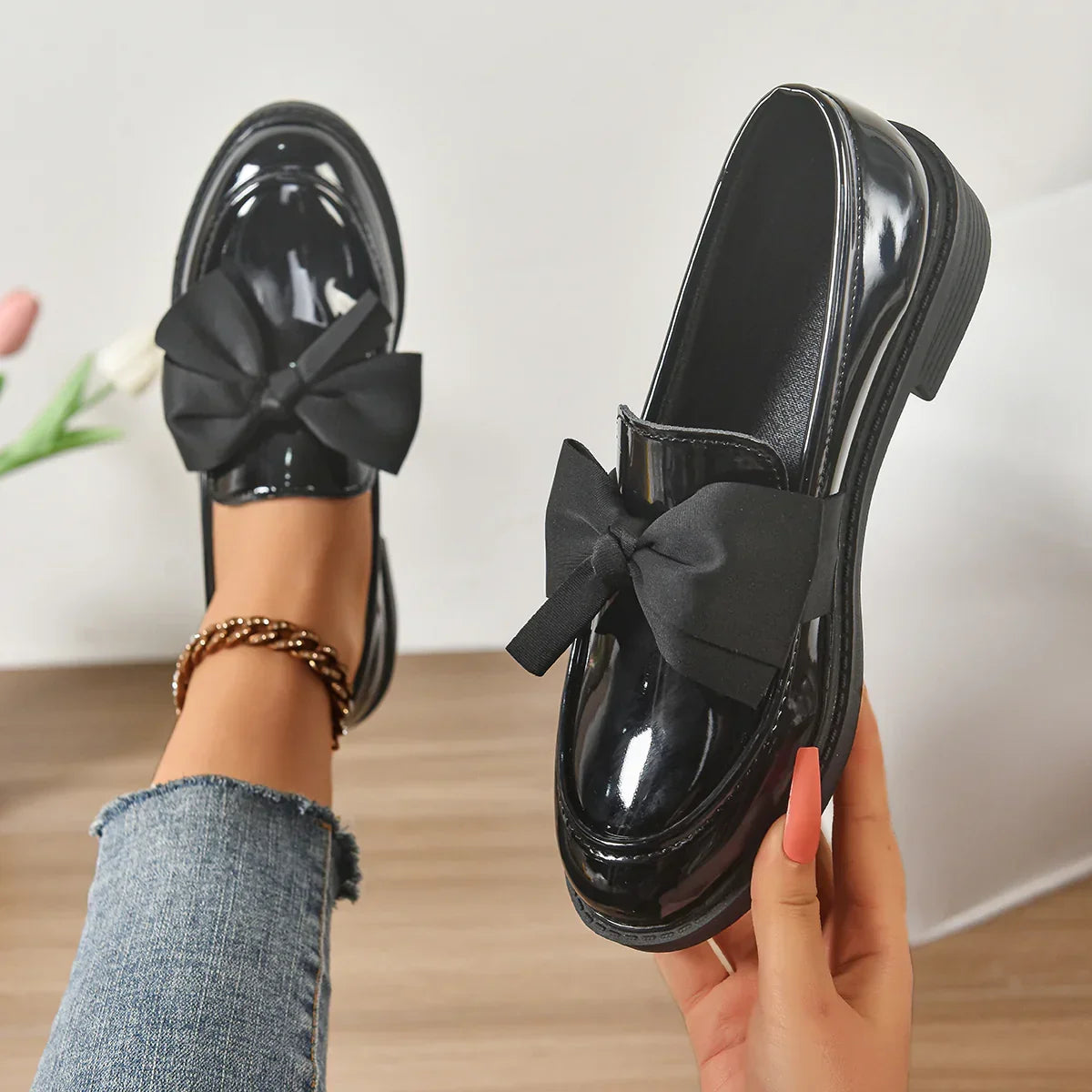Glossy Black / US 11.5 - EU 42.5