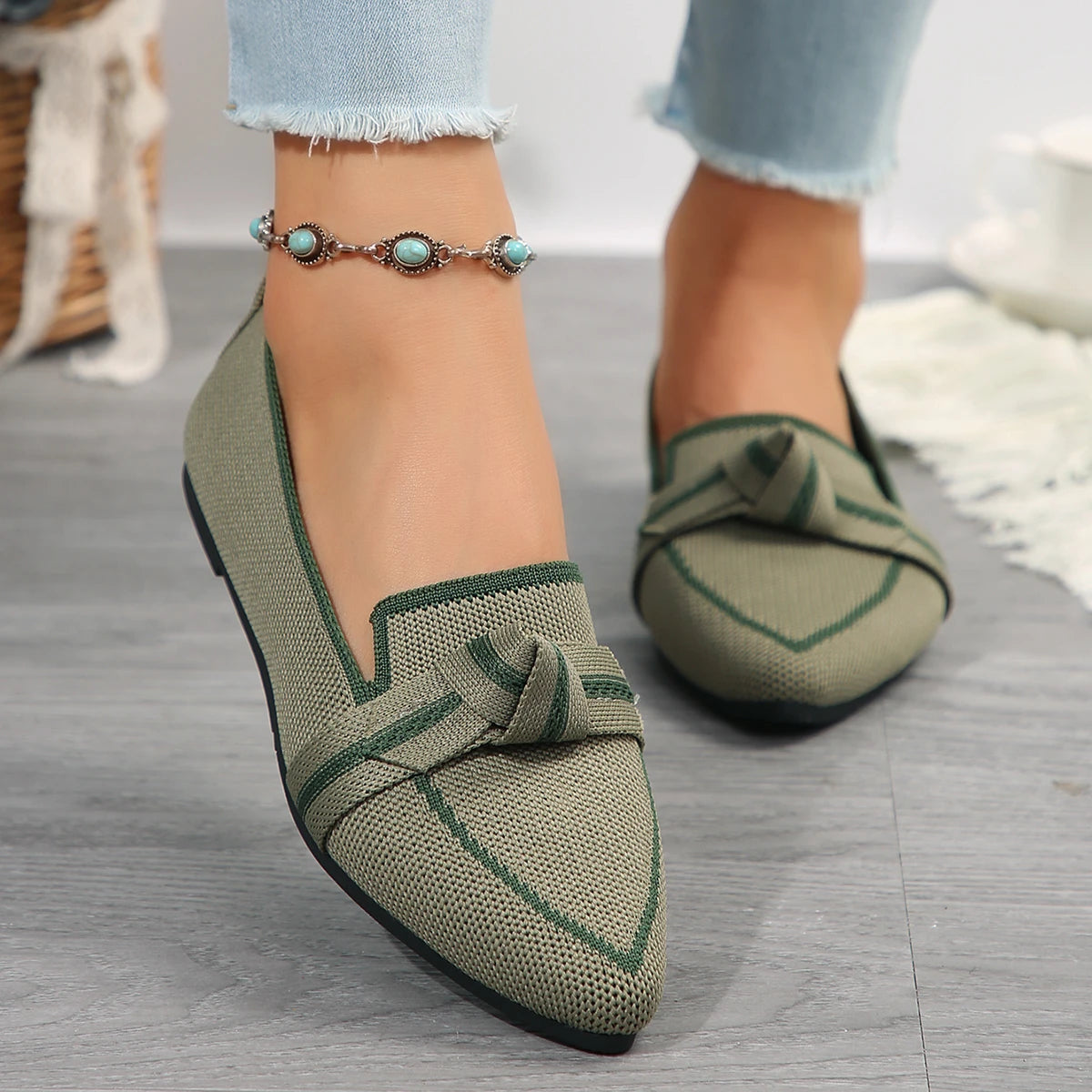 Military green / 12