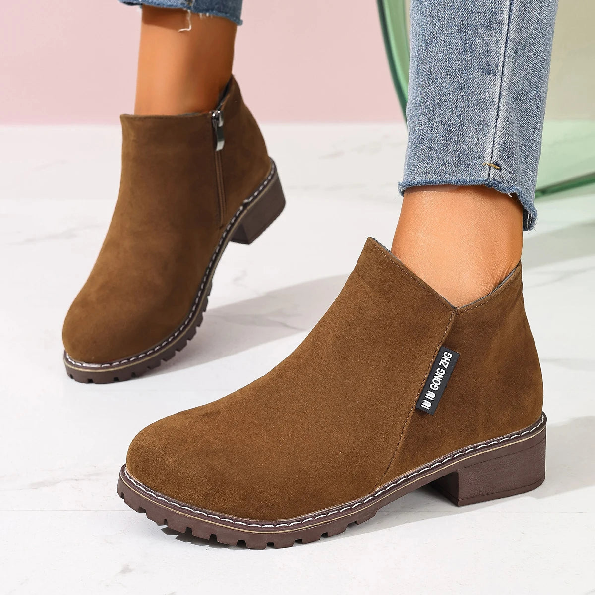 Brown / 12
