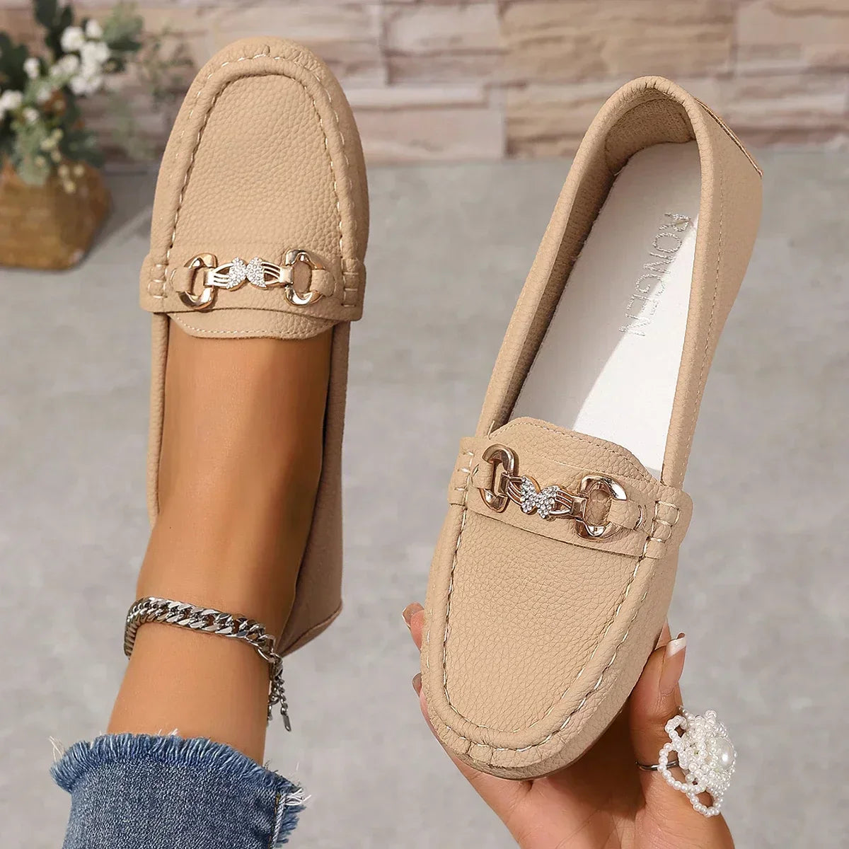 Light Khaki / AU 10 (US 12)