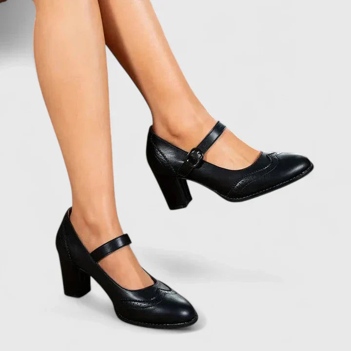 Black / 12