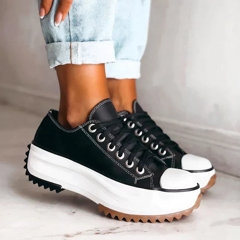 Black / AU 9 (US 11)