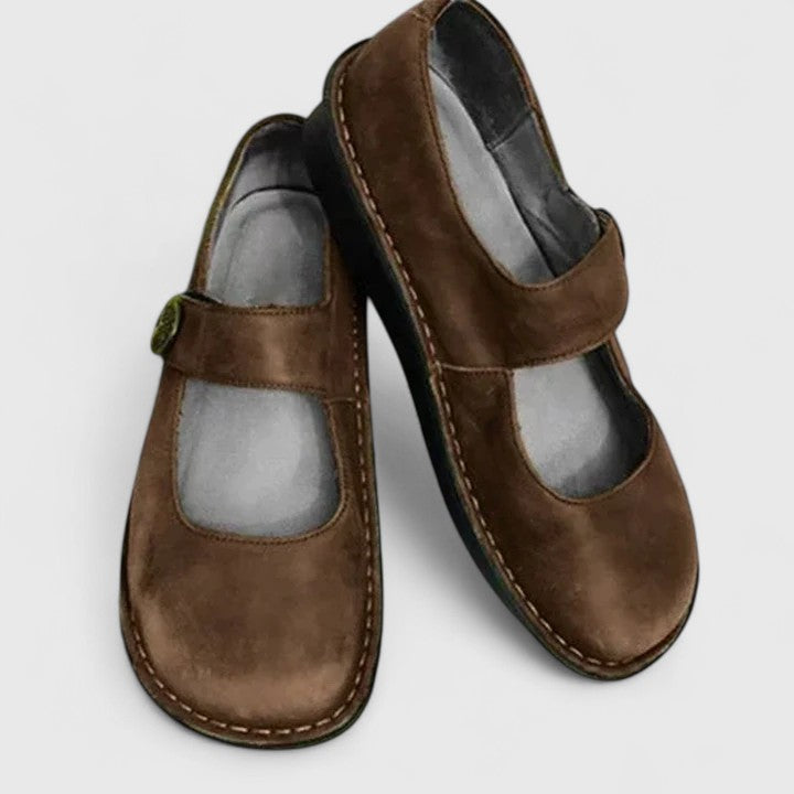 Brown / 12