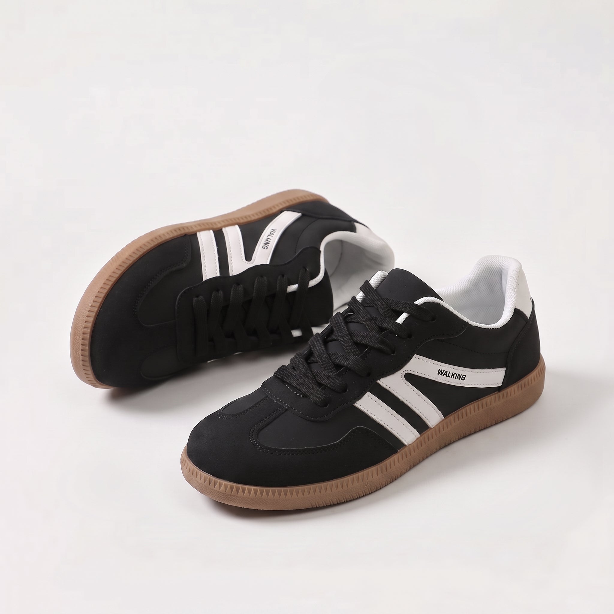 Black / 11